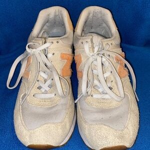 New Balance size 9 men’s sneakers